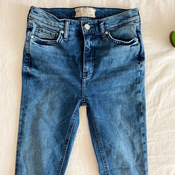 Free People Distressed Skinny Jeans - Picture 2 of 4